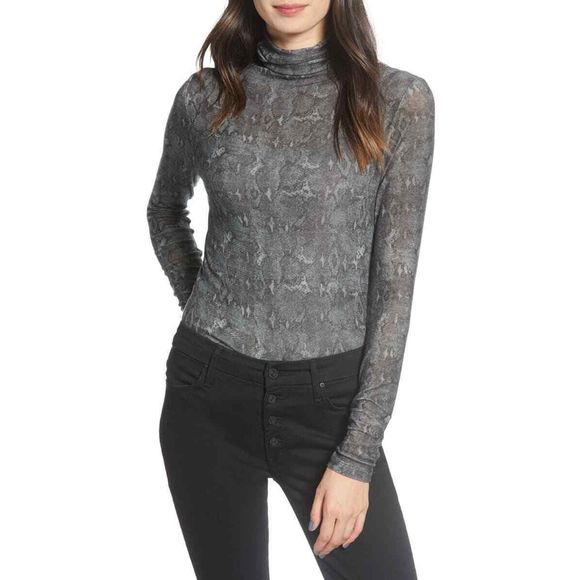 Chelsea28 Tops - Chelsea28 Layering Turtleneck M Snake Print NWT